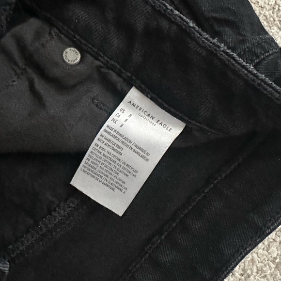 American Eagle Shorts - Picture 2 of 3